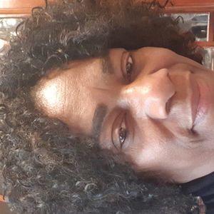 Meet your Posher, Francine